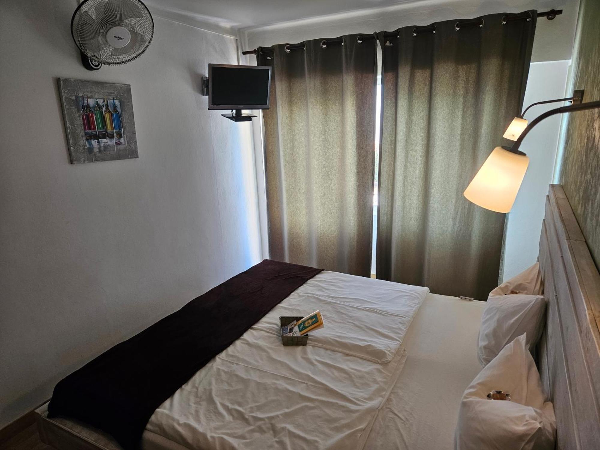 Seven Hostal Cala Millor  Exterior photo